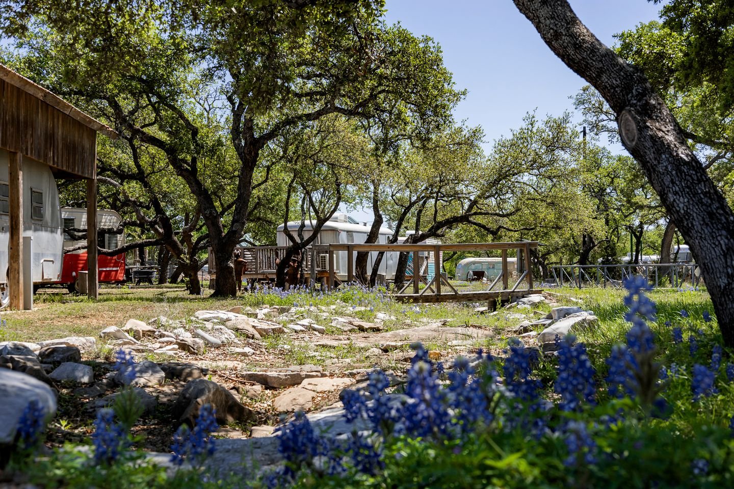 Charming Luxurious Airstream Beautifully Design with Indoor Bath in Texas