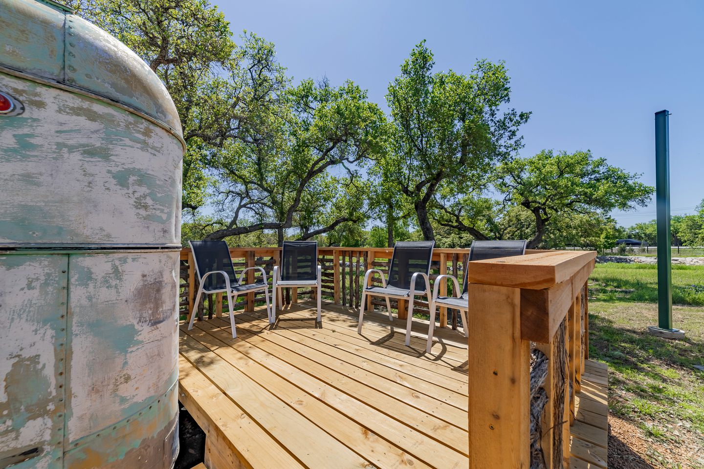 Charming Luxurious Airstream Beautifully Design with Indoor Bath in Texas