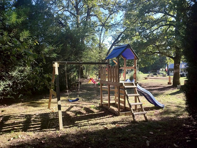 Bell Tents (France, --, Haute-Vienne)