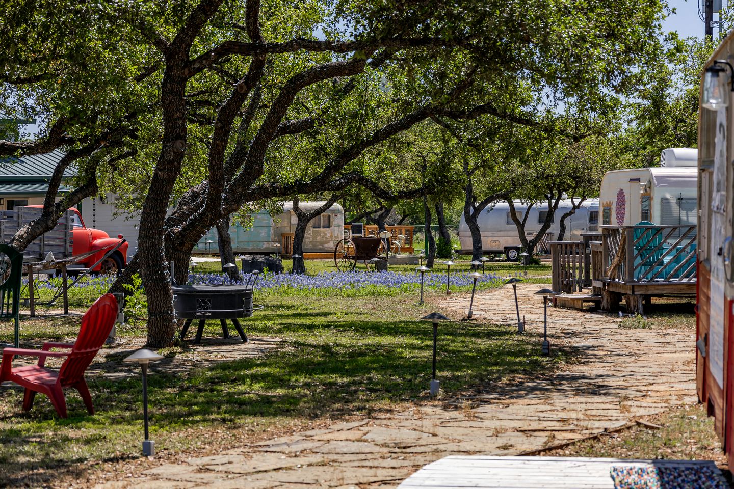 Fabulous Cozy Airstream Perfect for a Small Family Unique Escape in Texas