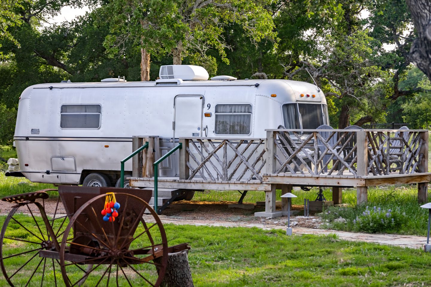 Fabulous Cozy Airstream Perfect for a Small Family Unique Escape in Texas