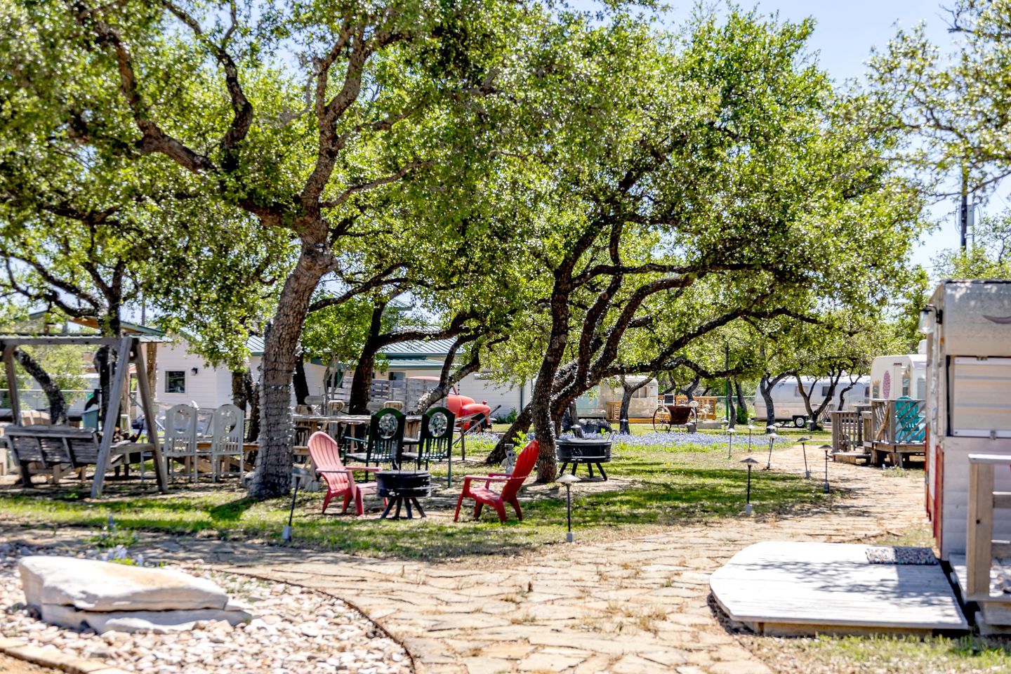 Fabulous Cozy Airstream Perfect for a Small Family Unique Escape in Texas