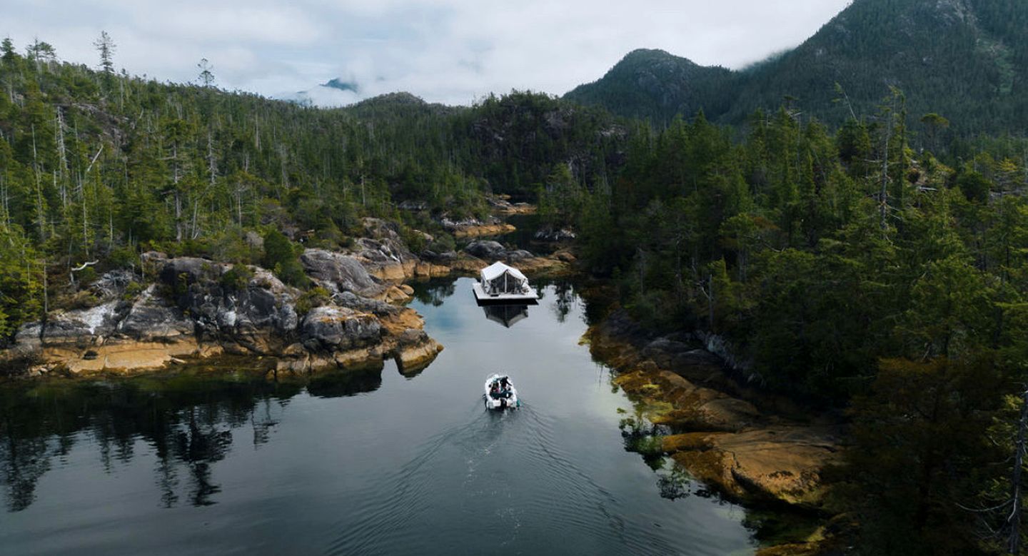 Spectacular Floating Safari Tent Fully Equipped Perfect for a Luxury Getaway in British Columbia