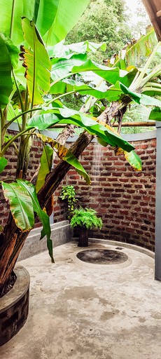 A-Frames (Sri Lanka, --, --)