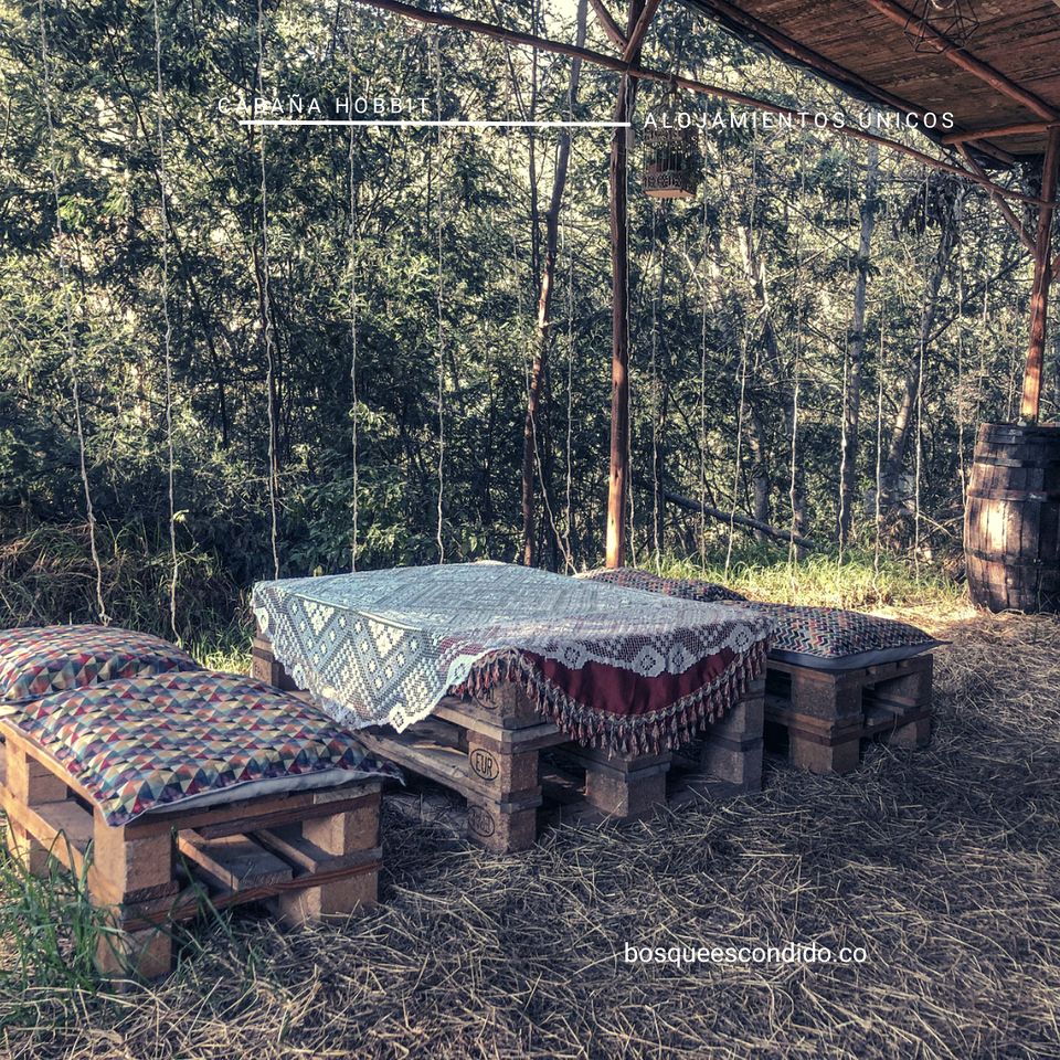 Unique Hobbit Cabin Ideal for a Peaceful Couples Getaway in Colombia