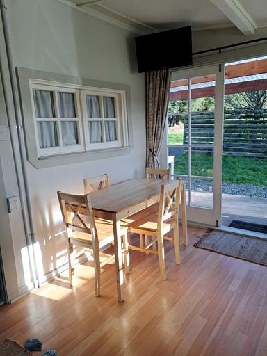 Cottages (New Zealand, Methven, South Island)