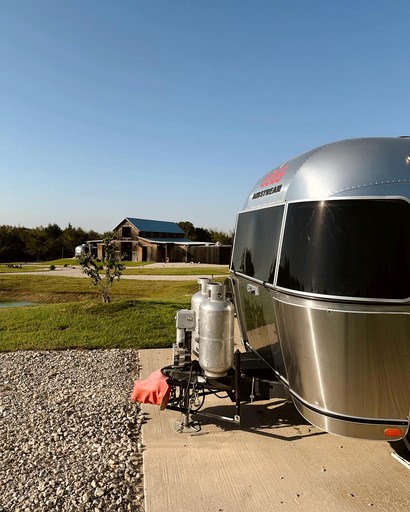 Outstanding Airstream Close to Stunning Hiking Trails in Bristol, Texas