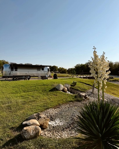 Airstreams (United States of America, Bristol, Texas)