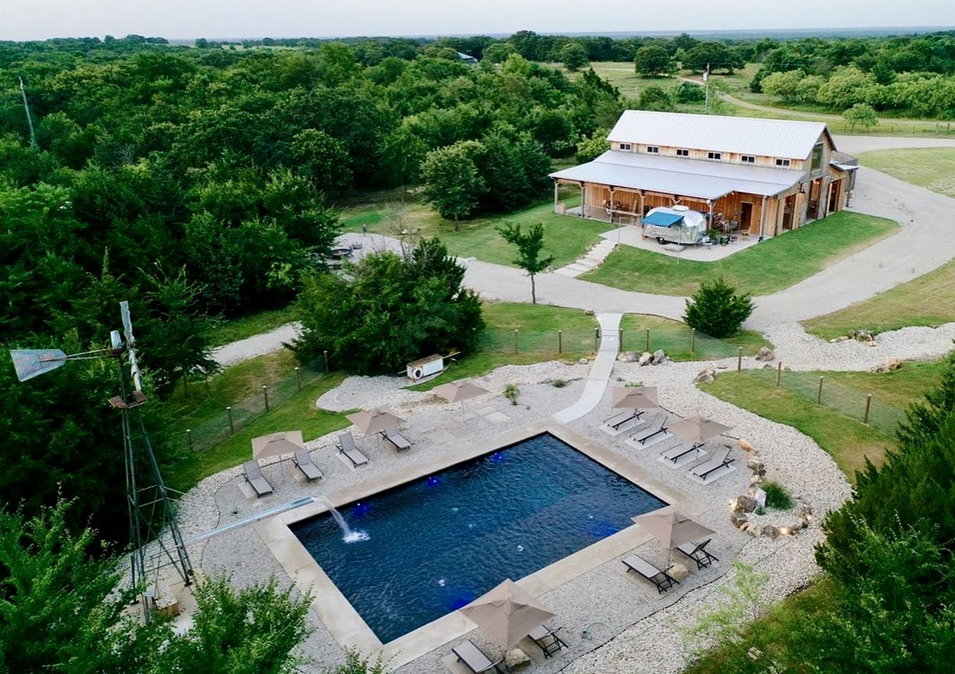Outstanding Airstream Close to Stunning Hiking Trails in Bristol, Texas