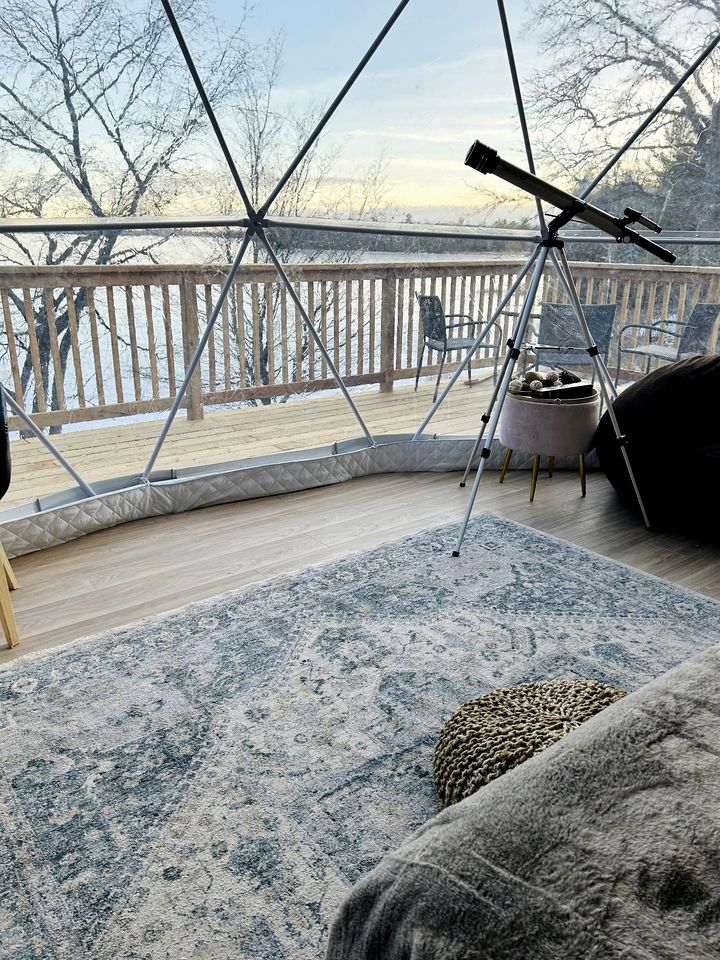 Stunning Dome with Barbecue and Great Vistas in Yarker, Ontario