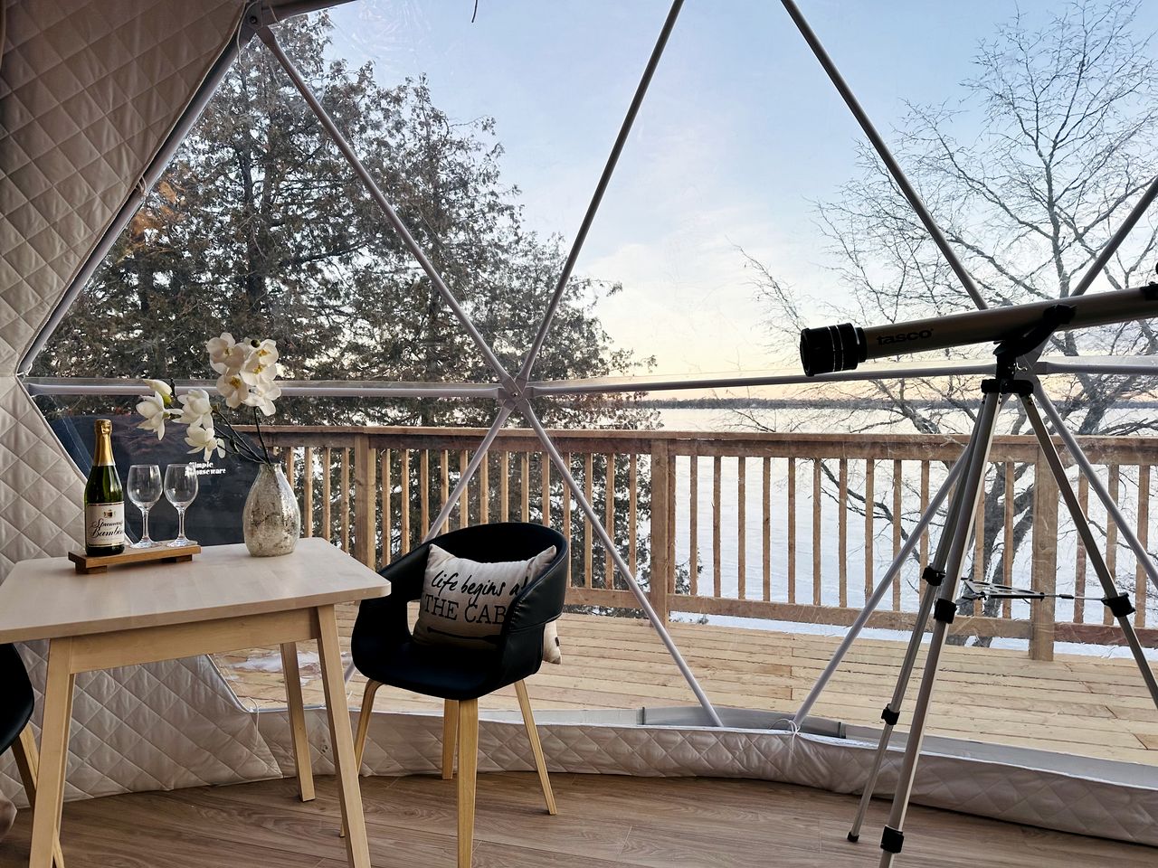 Stunning Dome with Barbecue and Great Vistas in Yarker, Ontario