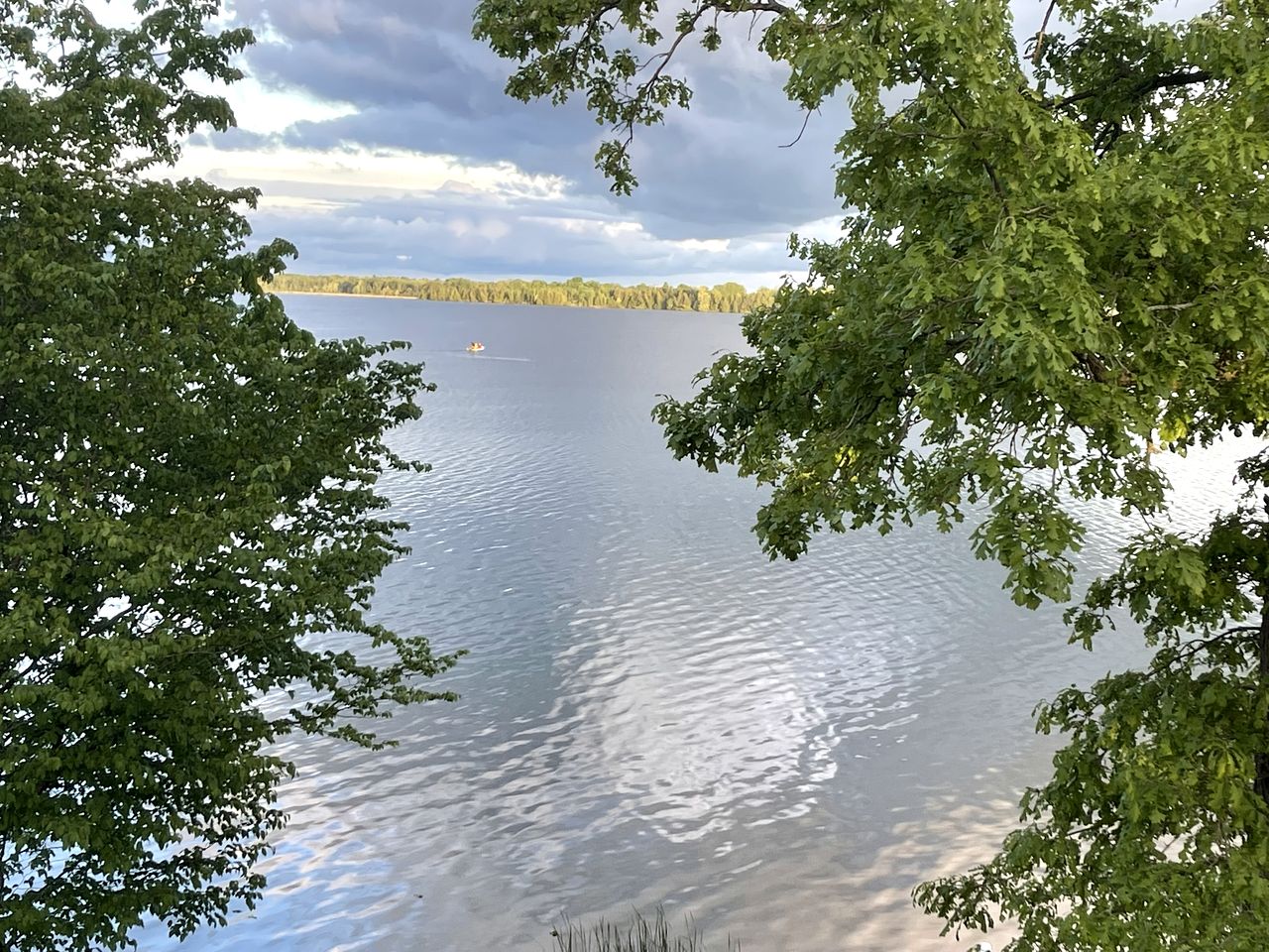 Stunning Dome with Barbecue and Great Vistas in Yarker, Ontario