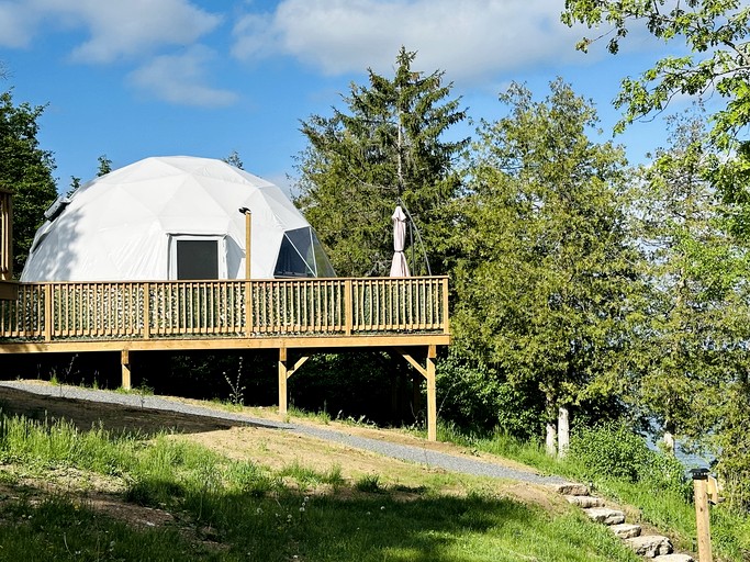 Domes (Canada, Yarker, Ontario)