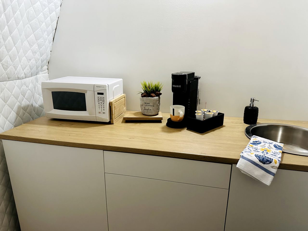 Stunning Dome with Barbecue and Great Vistas in Yarker, Ontario