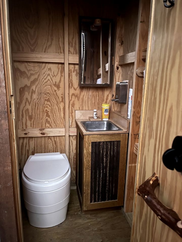 Texas Safari Camp Hummingbird Tree House