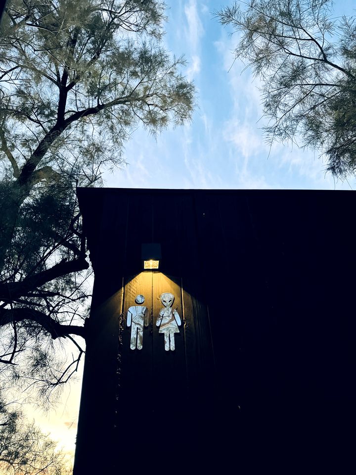 Gorgeous Yurt with Tank Pool, Fire Pit and Barbecue in Wonder Valley, California