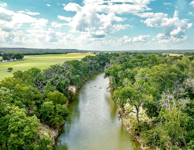Tented Cabins (United States of America, Valley Mills, Texas)