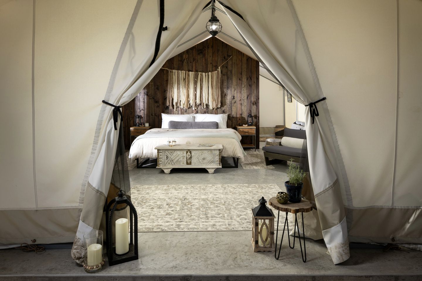 Tented Cabins (United States of America, Valley Mills, Texas)