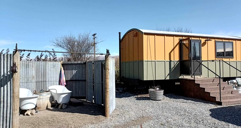 Caravans (New Zealand, Galloway, South Island)