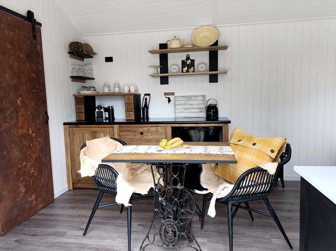 Caravans (New Zealand, Galloway, South Island)