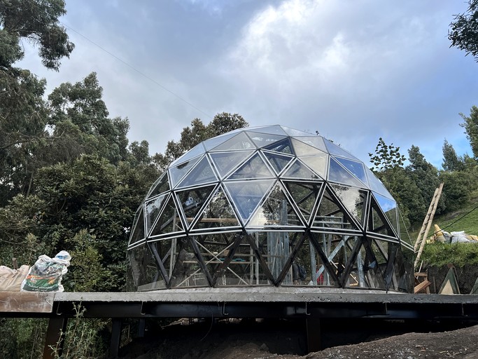 Domes (Ecuador, --, Carchi)