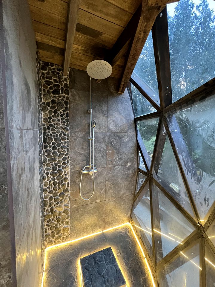 Luxury Glamping Retreat with Panoramic Mountain Views in Carchi, Ecuador