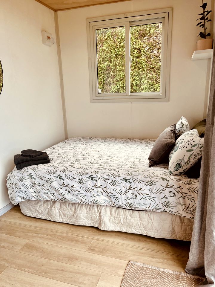 Embrace Nature in this Charming Tiny House in Tauranga, Bay of Plenty