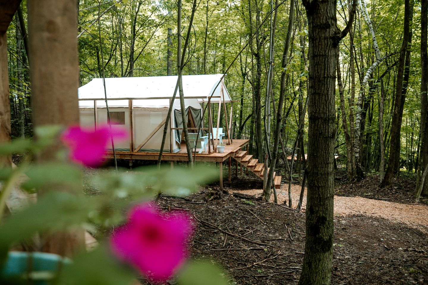 Stunning Safari Tent with Fire Pit in Albert Mines, Quebec