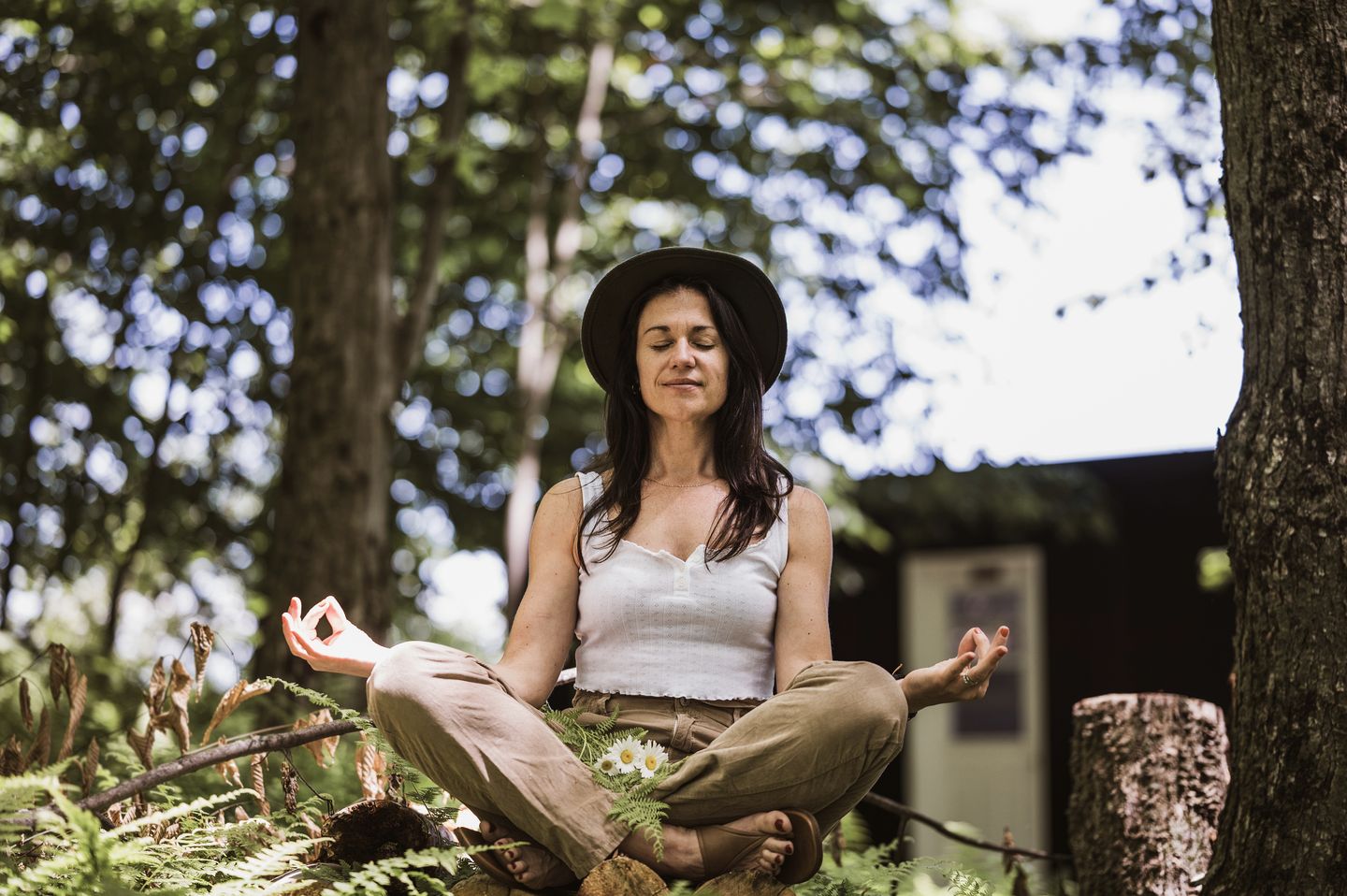 Stunning Safari Tent with Fire Pit in Hatley, Quebec