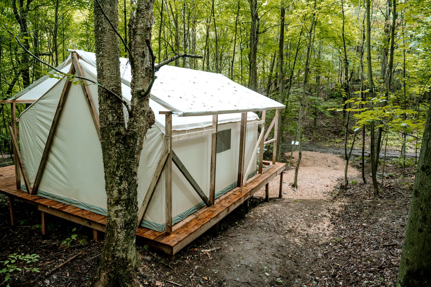 Stunning Safari Tent with Fire Pit in Hatley, Quebec