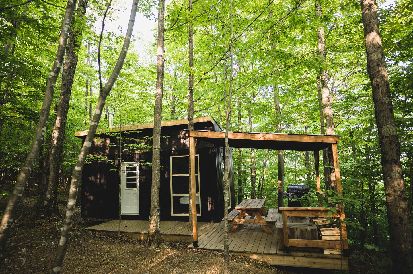 Amazing Tiny House with Fire Pit in Hatley, Quebec