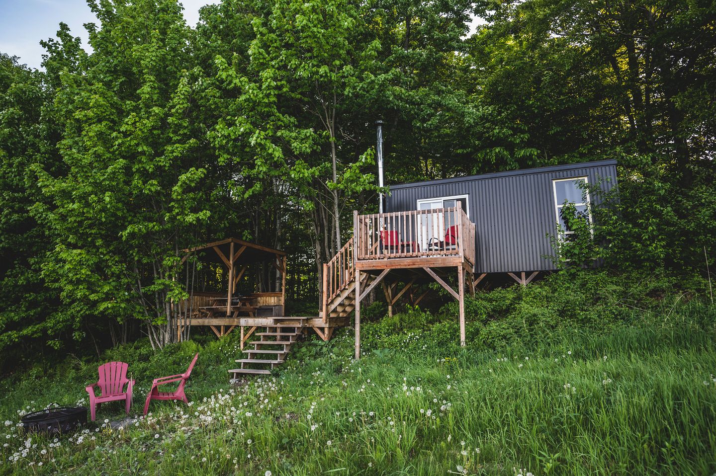 Amazing Tiny House with Fire Pit in Hatley, Quebec
