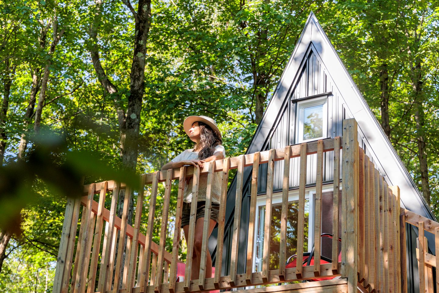 Spectacular Cabin with Barbecue and Fire Pit in Hatley, Quebec