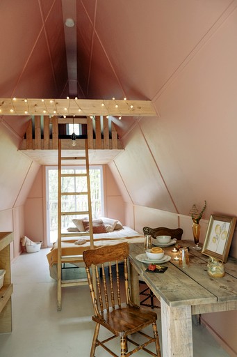 Cabins (Canada, Albert Mines, Quebec)