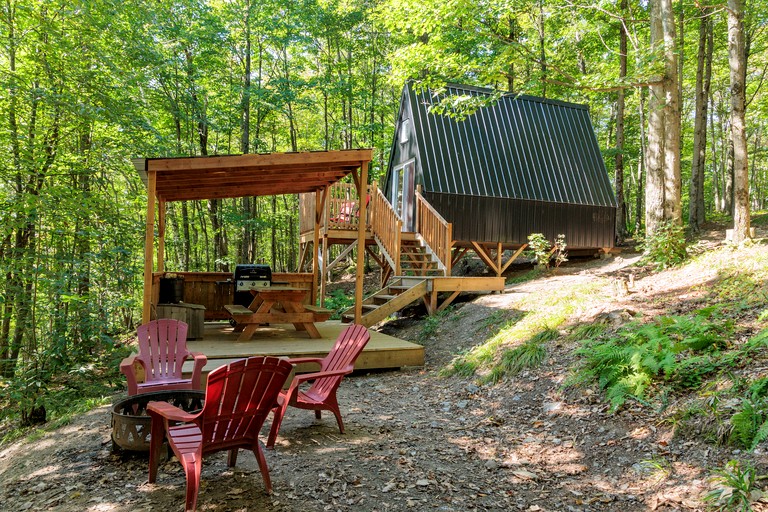Cabins (Canada, Albert Mines, Quebec)