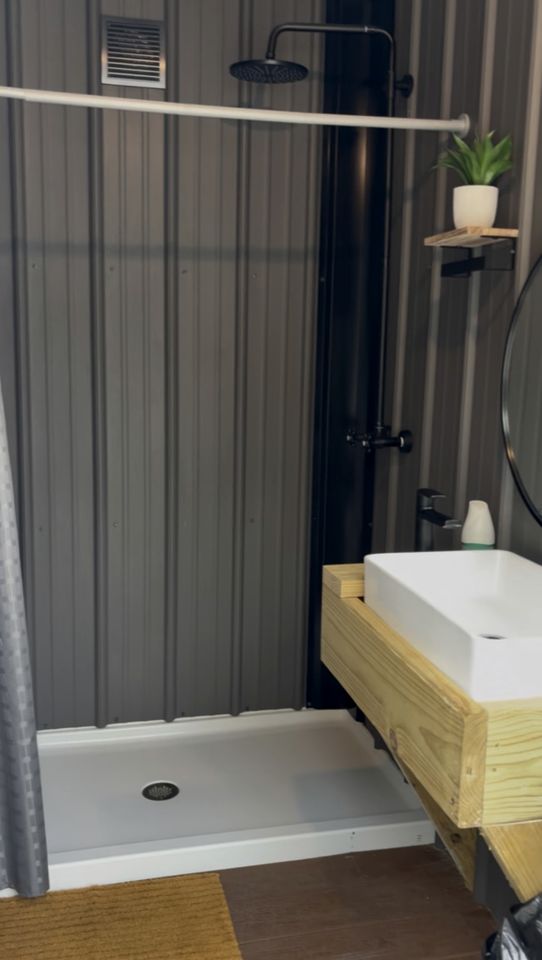 Gorgeous Dome with Fire Pit and Fireplace in Waynesboro, Tennessee