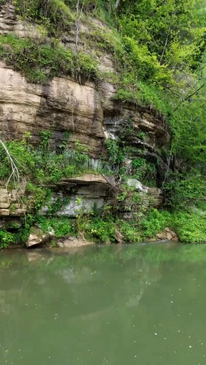 Domes (United States of America, Waynesboro, Tennessee)