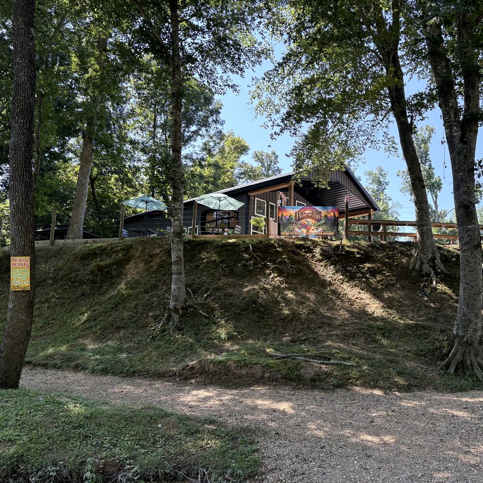 Gorgeous Dome with Fire Pit and Fireplace in Waynesboro, Tennessee