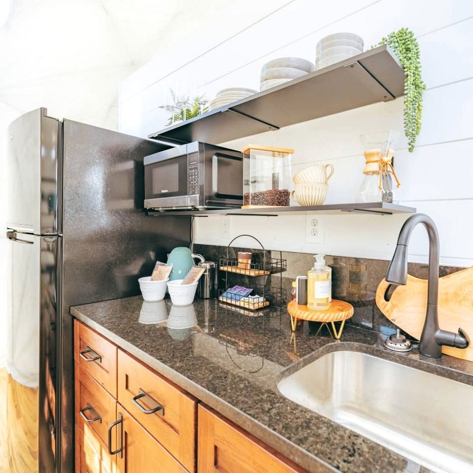 Gorgeous Dome with Fire Pit and Fireplace in Waynesboro, Tennessee