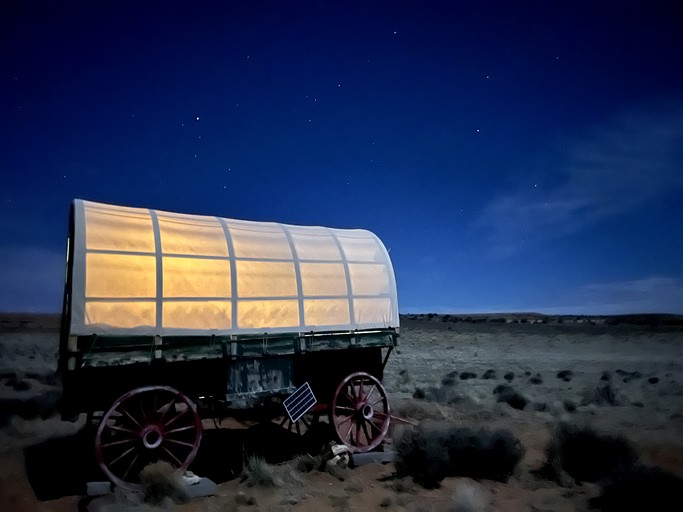 Caravans (United States of America, Page, Arizona)
