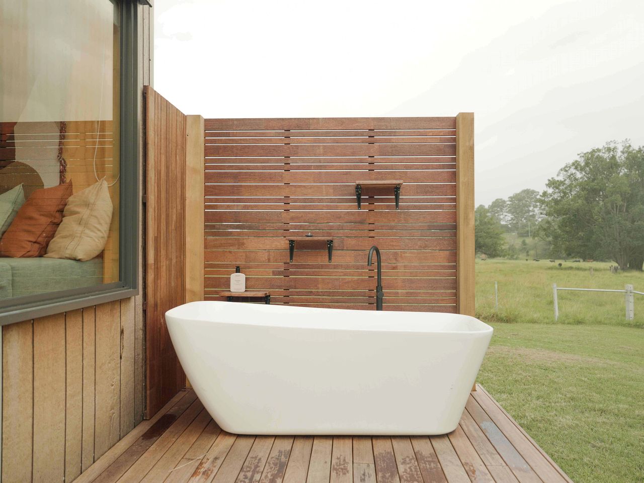 Luxurious Tiny Home with Outdoor Bath in Mullumbimby, New South Wales