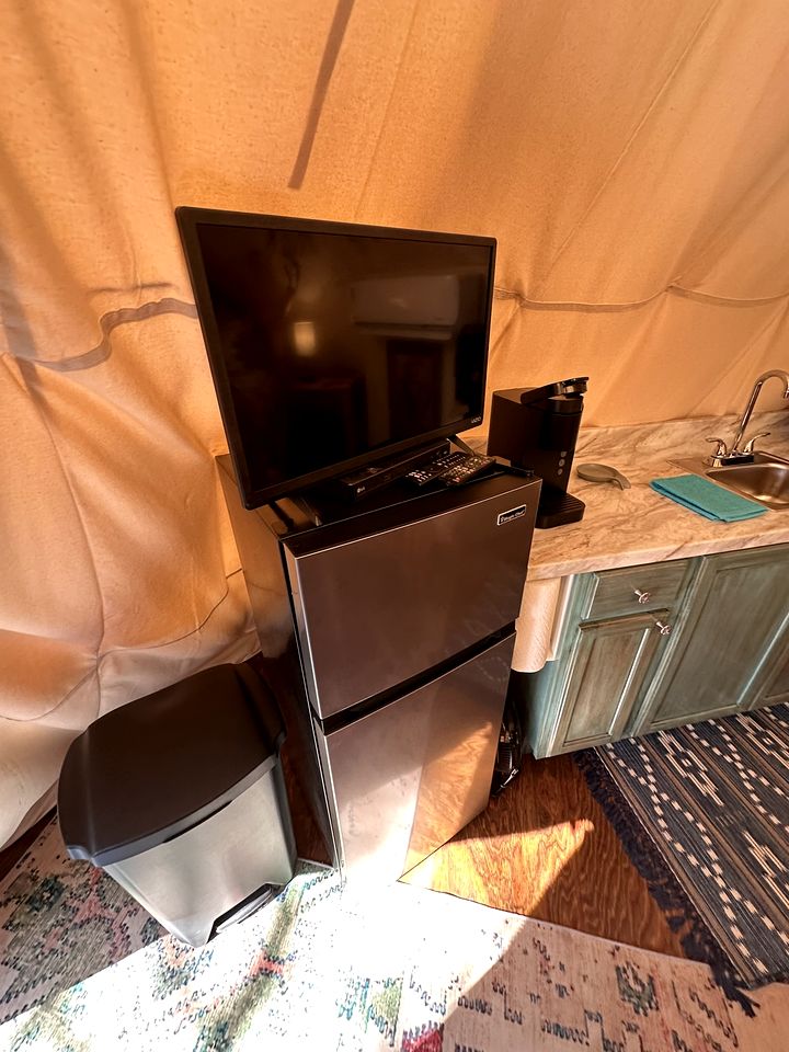 Incredible Multi-Unit Stay with Cabins and Tipi in Bandera, Texas