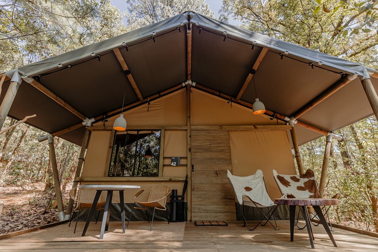 Safari Tents (Mexico, Valle de Bravo, State of Mexico)