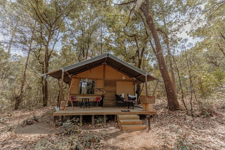 Safari Tents (Mexico, Valle de Bravo, State of Mexico)