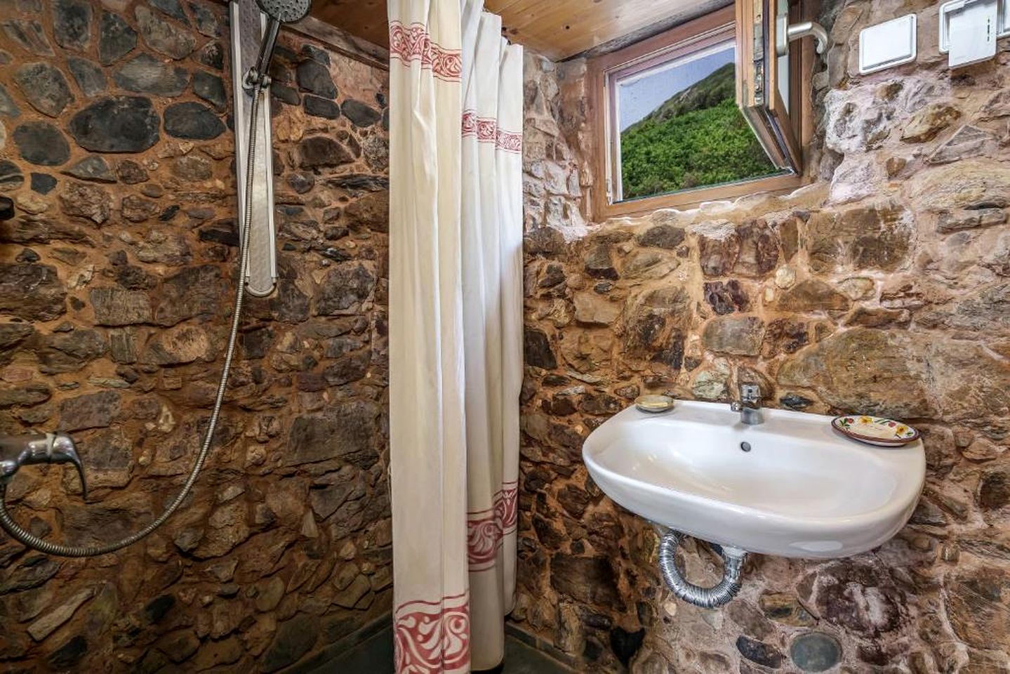 Cute Eco-Friendly Studio for a Relaxing Getaway in the Algarve, Portugal