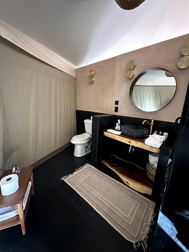 Safari Tents (Mexico, Dolores Hidalgo Cuna de la Independencia Nacional, Guanajuato)