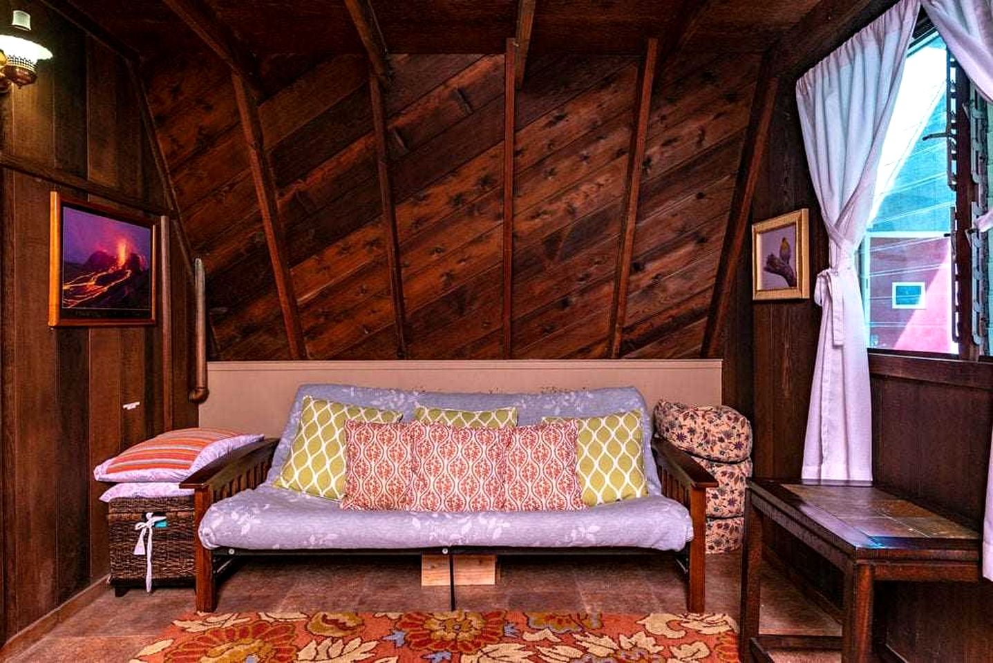 Amazing A-Frame Cottage with Hot Tub Access in Volcano, Hawaii