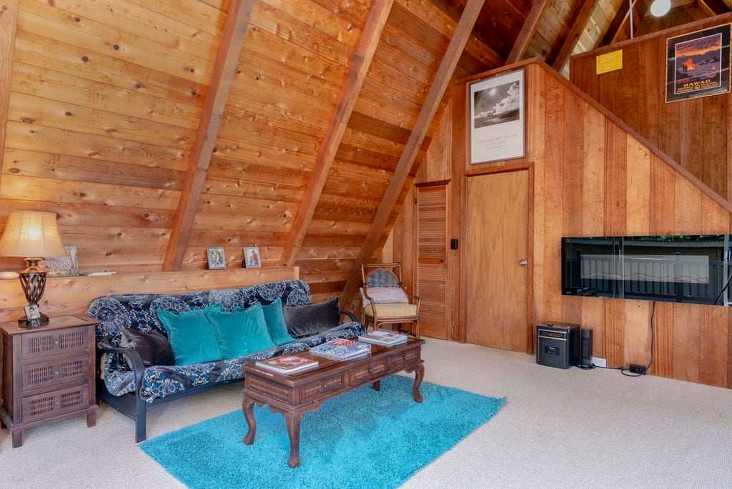 Cozy Romantic A-Frame Cabin in Volcano, Hawaii