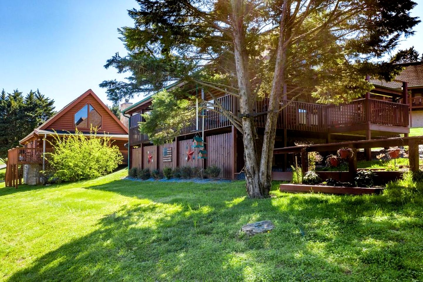 Charming Log Cabin Perfect for Families in Sevierville, Tennessee