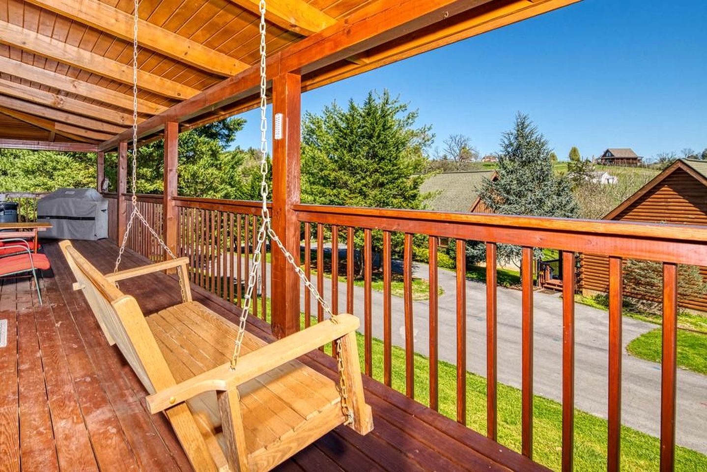 Charming Log Cabin Perfect for Families in Sevierville, Tennessee